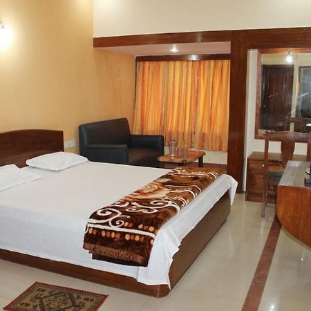 Marina Beach House Hotel Puri Esterno foto