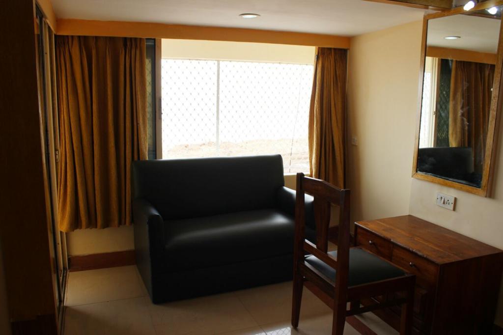 Marina Beach House Hotel Puri Esterno foto