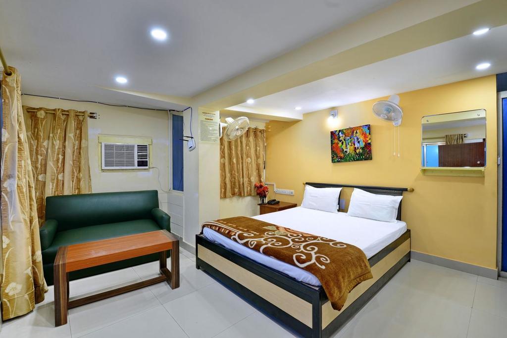 Marina Beach House Hotel Puri Esterno foto