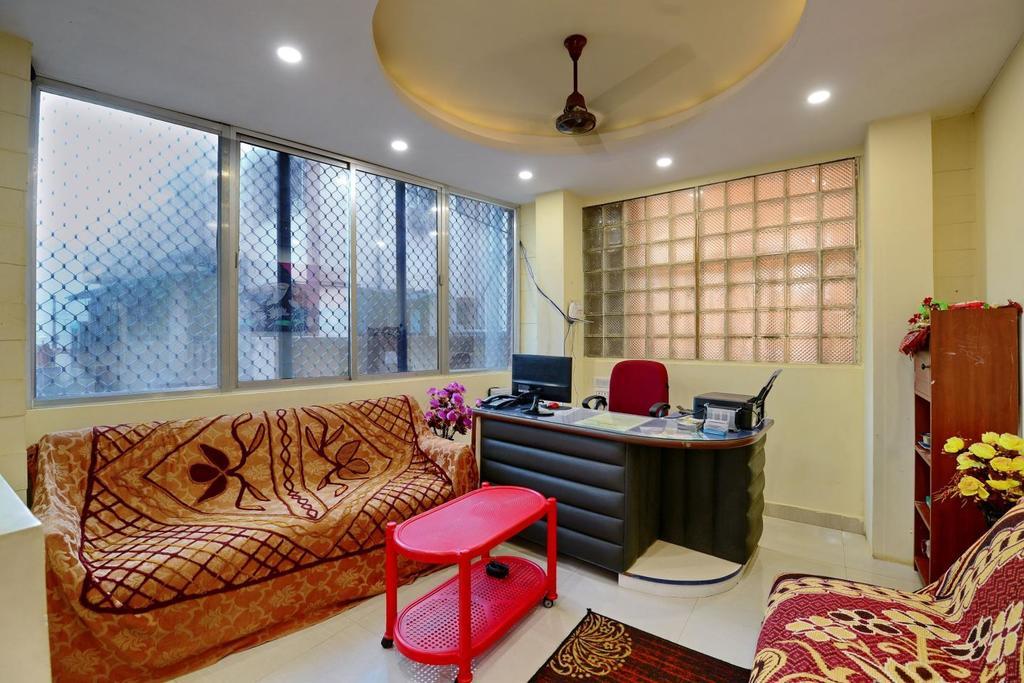 Marina Beach House Hotel Puri Esterno foto