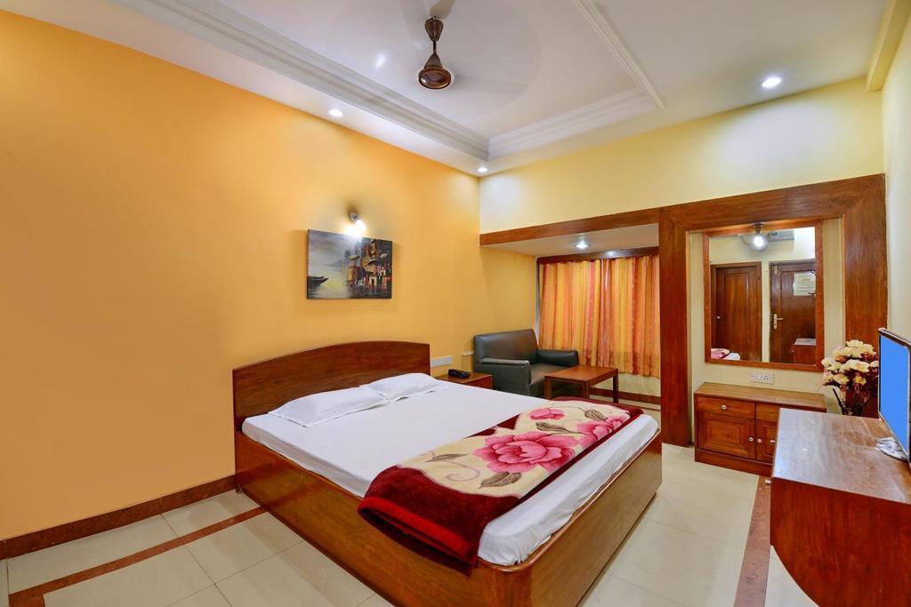 Marina Beach House Hotel Puri Esterno foto