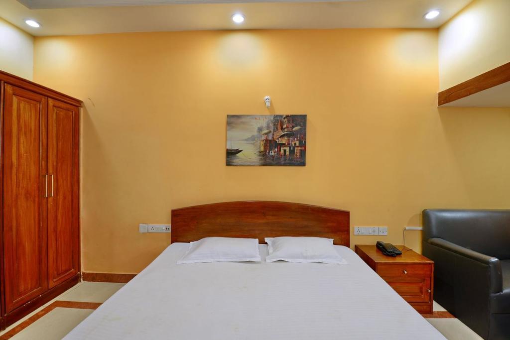 Marina Beach House Hotel Puri Esterno foto